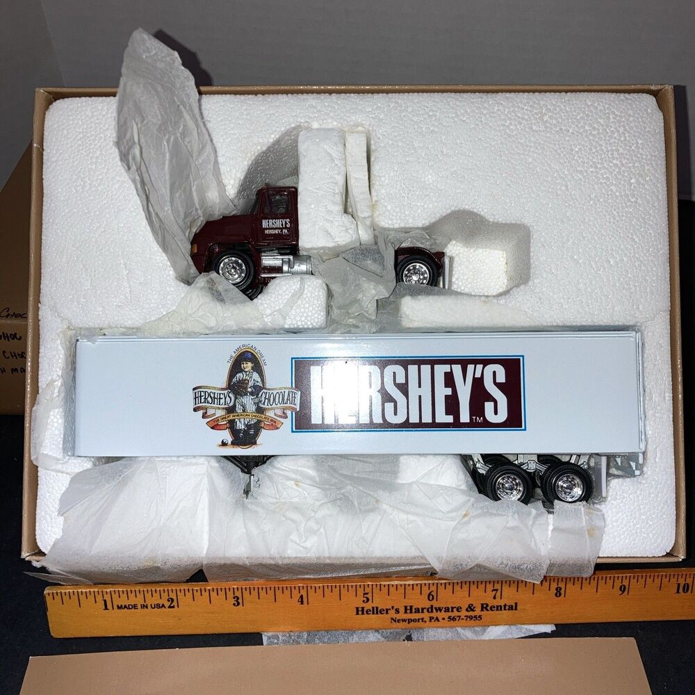 Hershey Chocolate American Dream Tractor Trailer PEM H71500 New hartoy Diecast